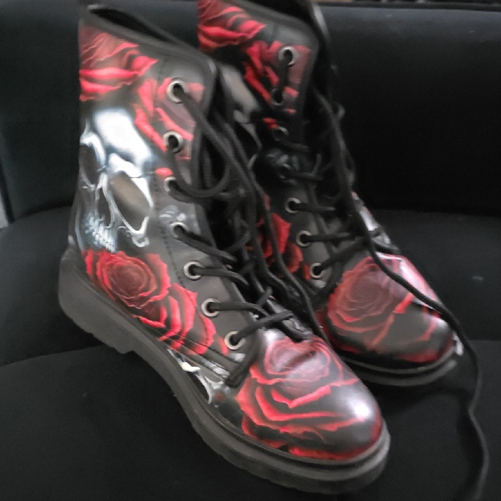 Women's Black Leather Lace-Up Boots with Red Rose Print